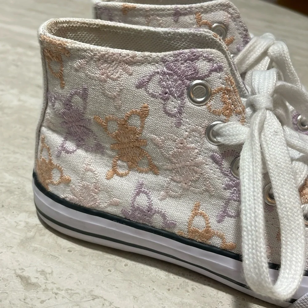 Tommy Bahama Little Girl Butterfly 🦋 Sneakers Shoes *13